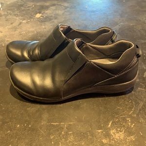 Dansko Women’s “Neci” Size 37